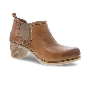 Dansko Harlene Tan Waxy Burnished, size 40